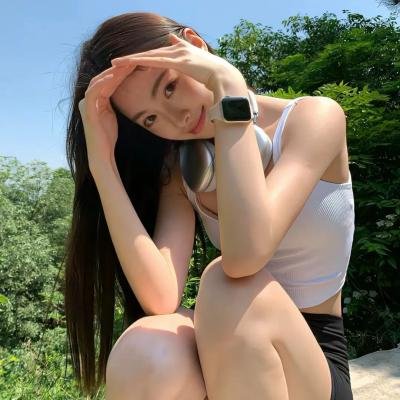 在此一群